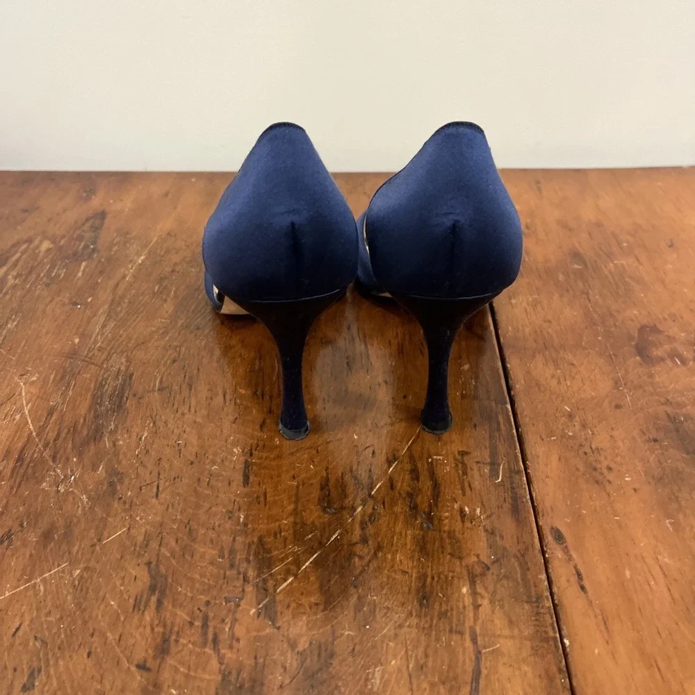 MANOLO BLAHNIK d'Orsay Navy Blue Satin Silver Pumps 37.5 Wedding, Authentic